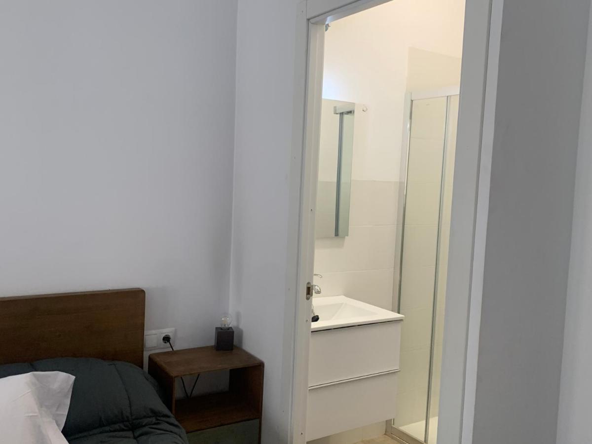 Rest Valencia Aparthotel Bagian luar foto
