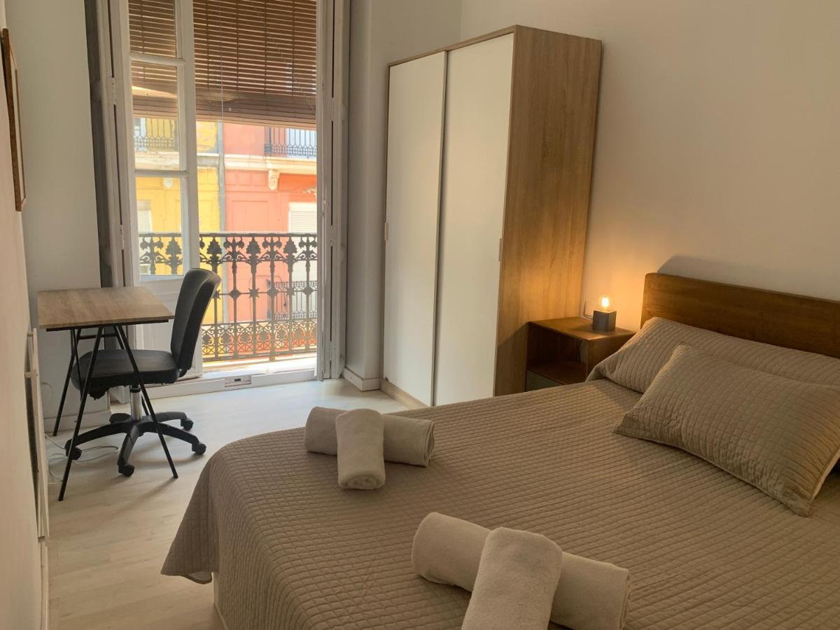 Rest Valencia Aparthotel Bagian luar foto